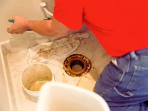 Benjamin Franklin Plumbing Tech has just installed a wax ring in preparation of replacing a new toilet at a Niceville FL home